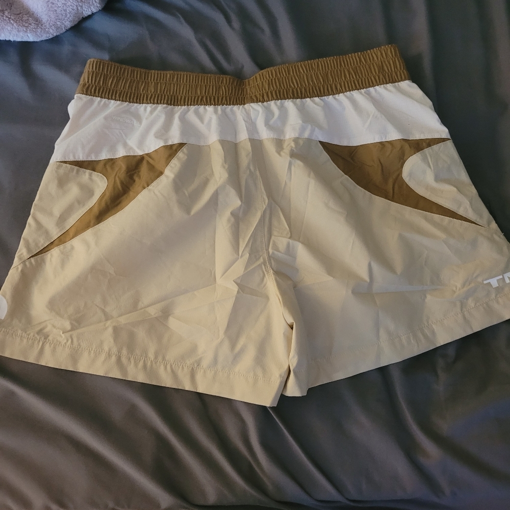 The North Face TNF Women's L Windwall 5" Outline Short Gardenia White Logo NWT - Picture 5 of 5
